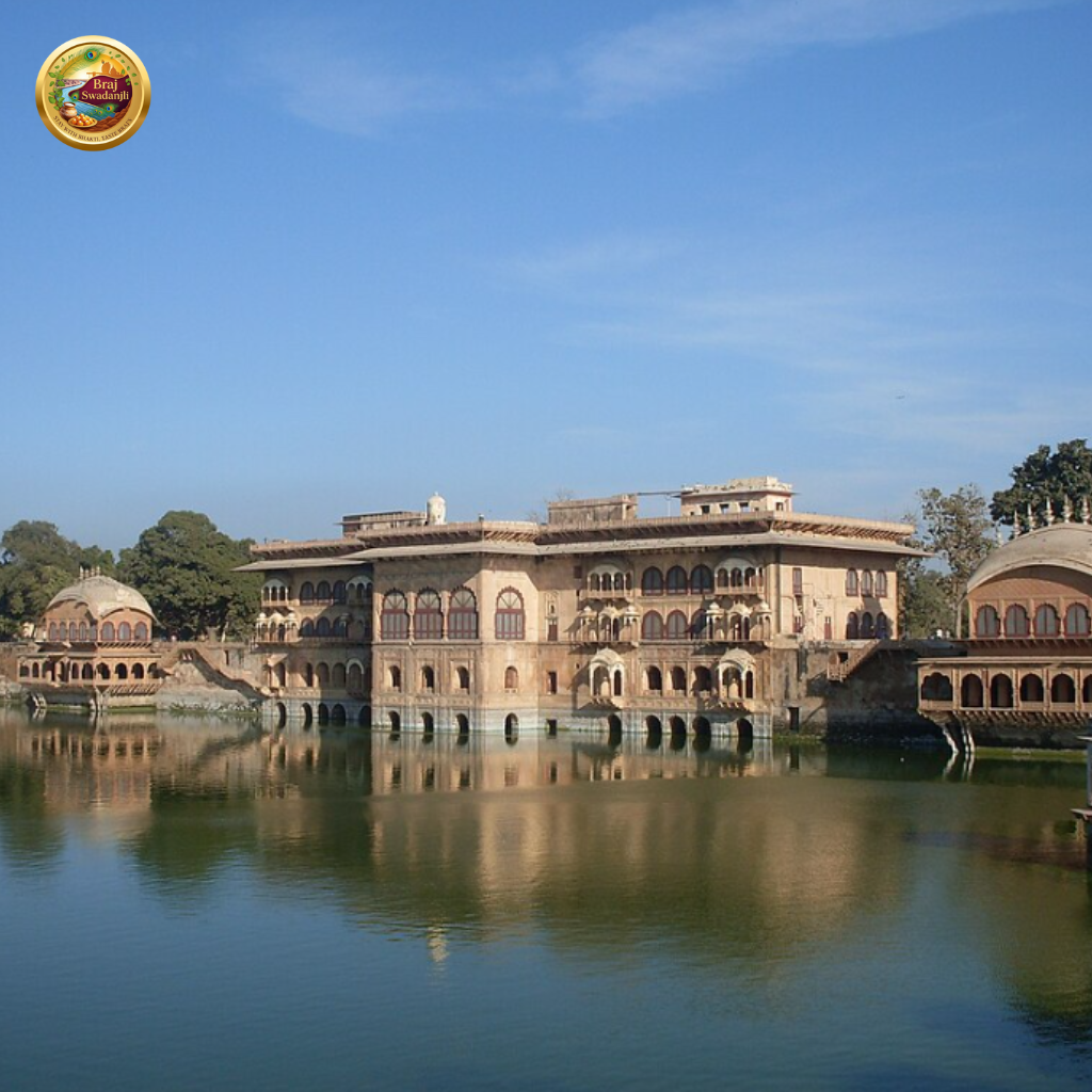 Deeg Palace